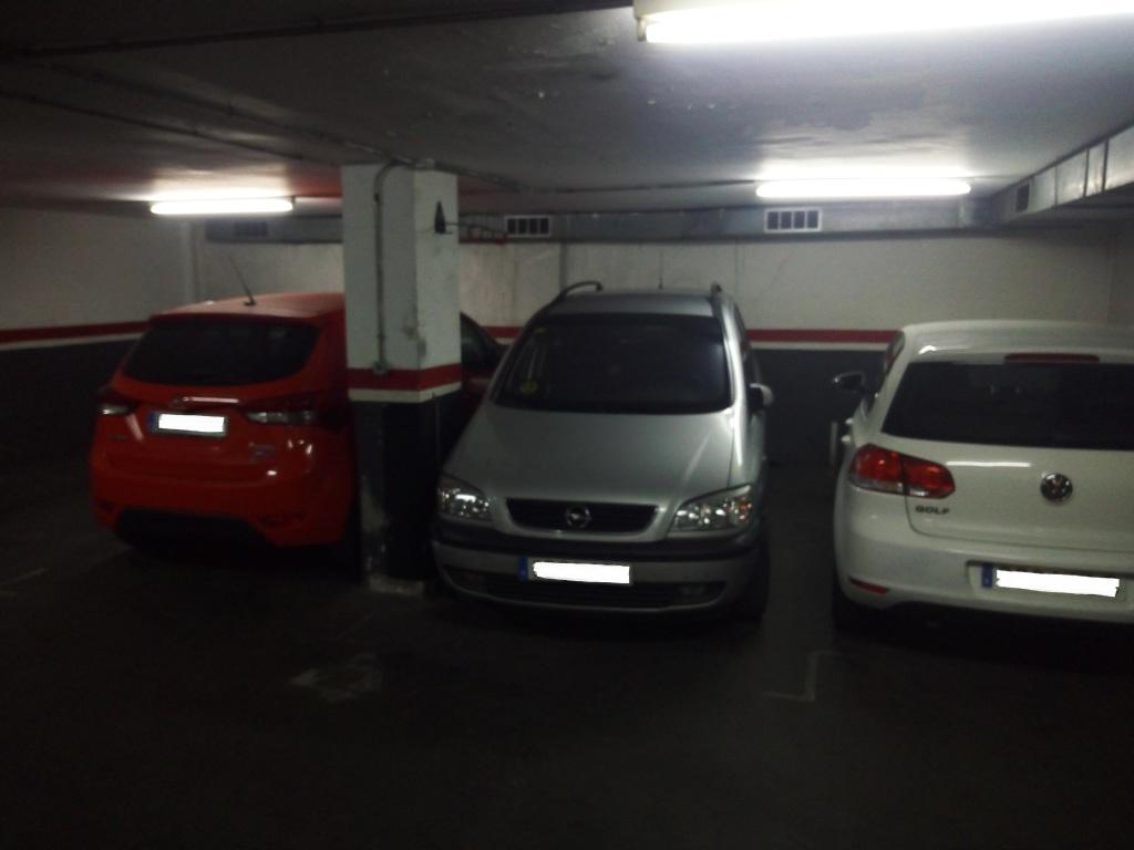 Plaza de parking en Barcelona Gabriel y Galan / Clot