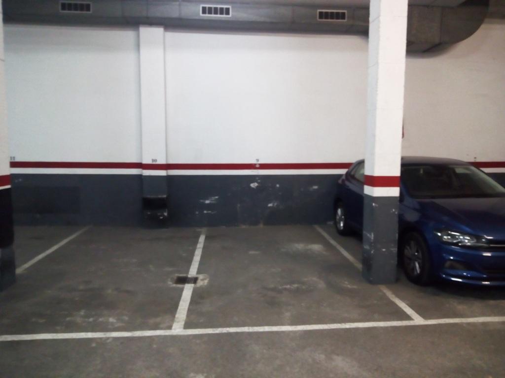 Plaza de parking en Barcelona Numancia / Marques de Sentmenat