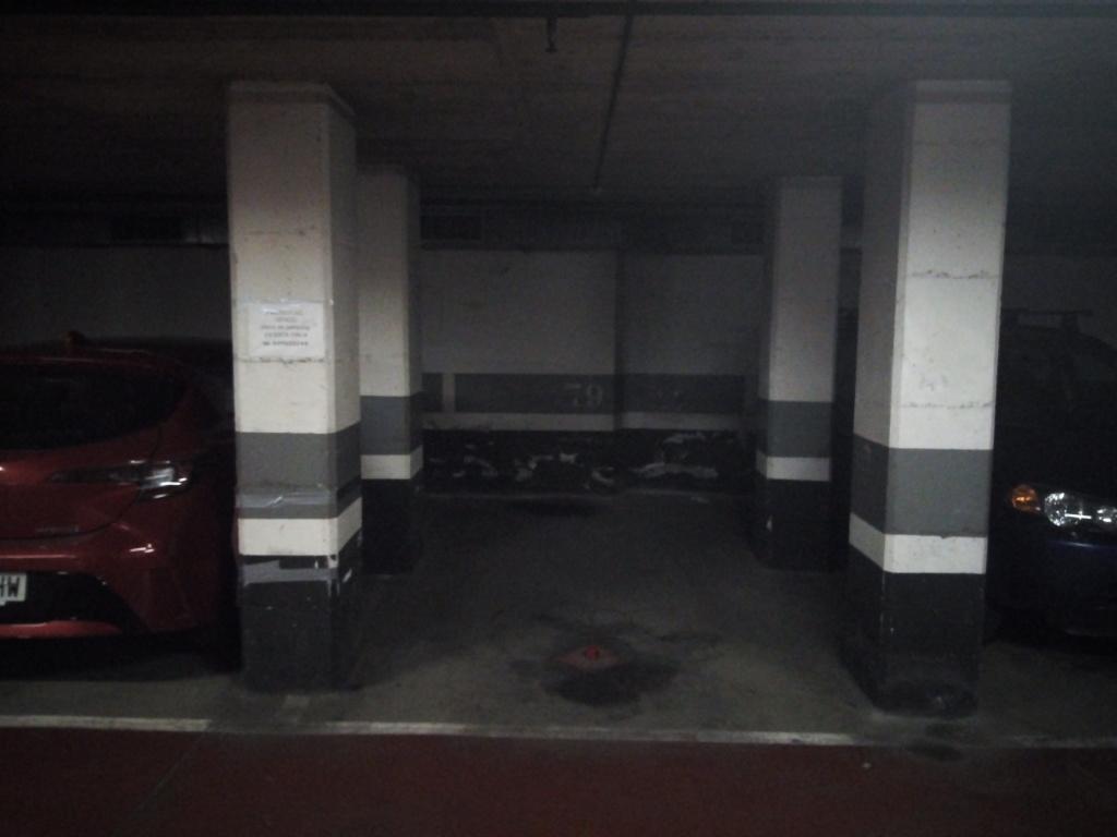 Plaza de parking en Barcelona Marina / Rossello