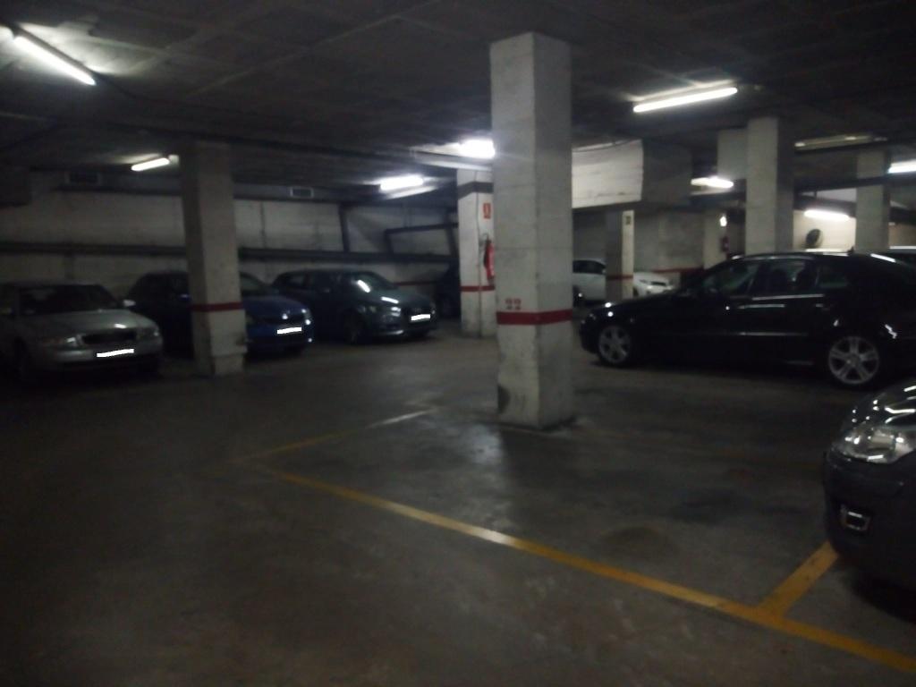 Plaza de parking en Barcelona Evarist Arnus / Galileu
