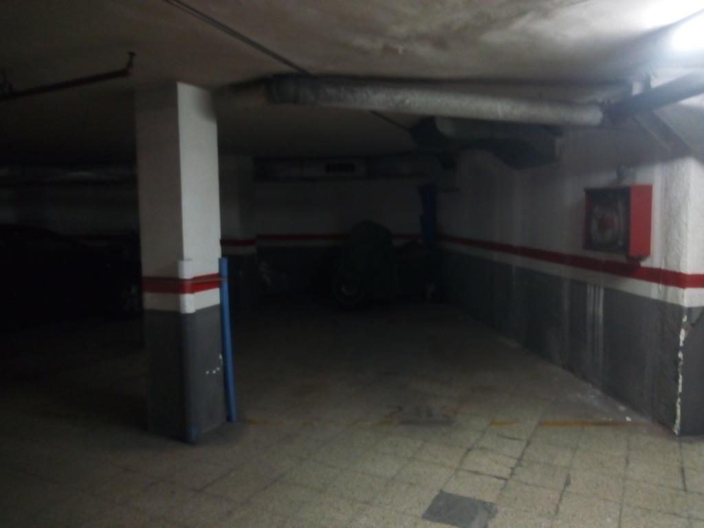 Plaza de parking en Barcelona Gayarre / Ferreria
