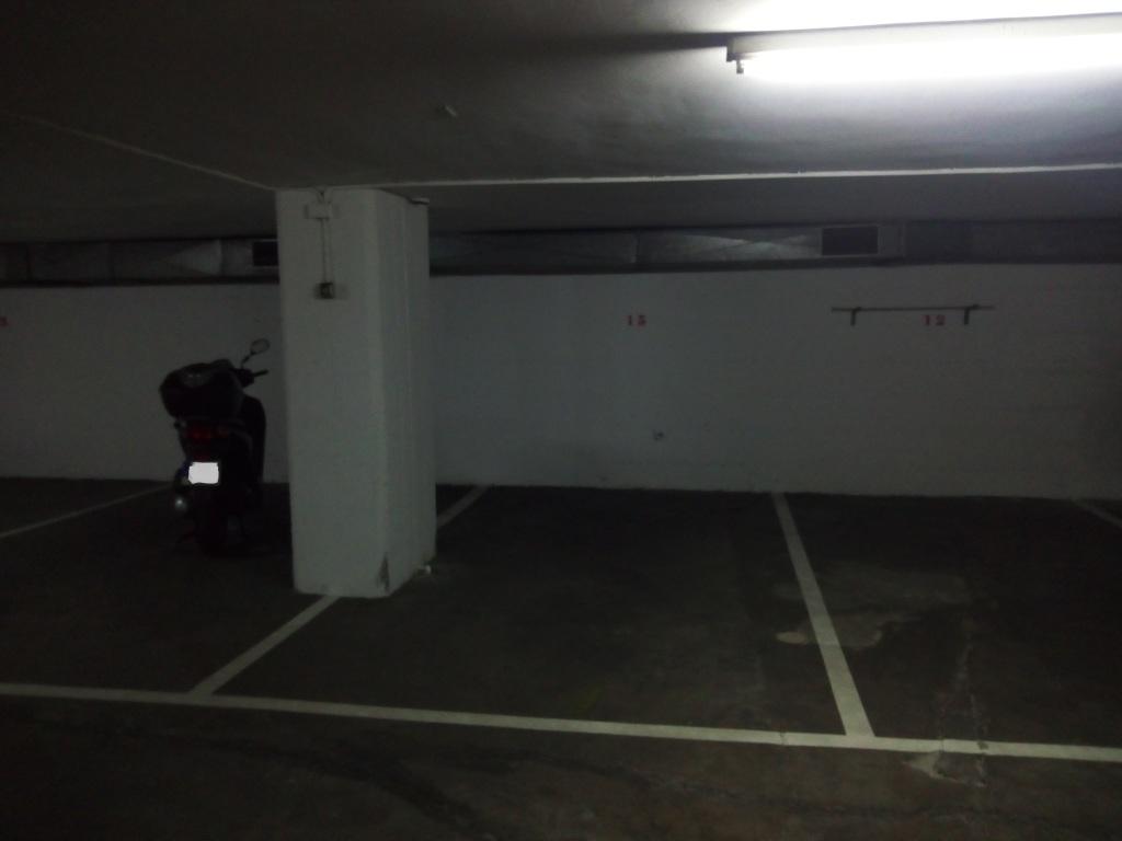 Plaza de parking en Barcelona Urgell / València