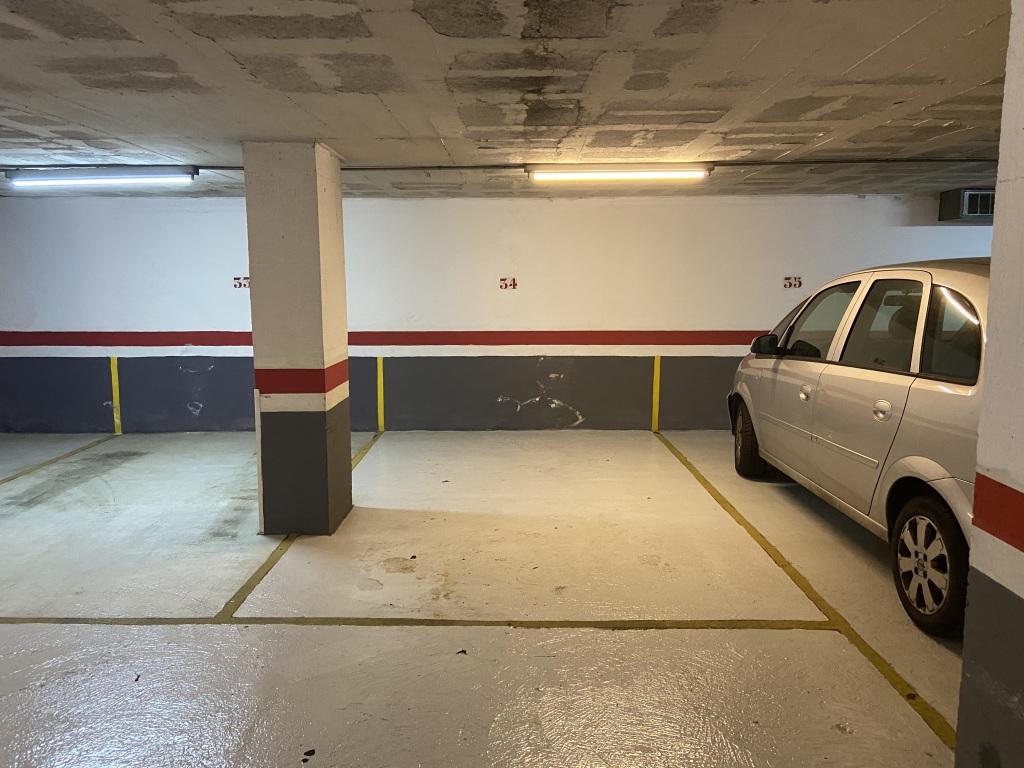Plaza de parking en Barcelona Passeig de sant Joan / Valencia