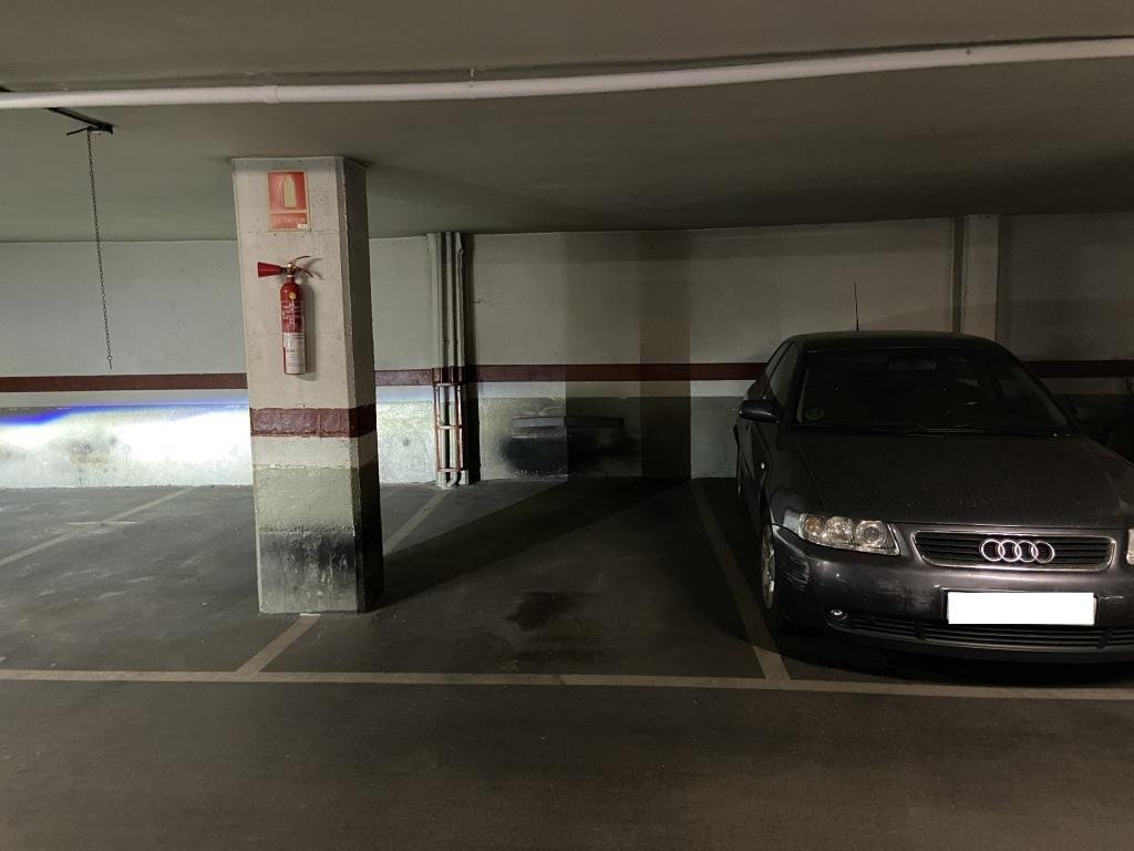 Plaza de parking en Barcelona Via Augusta / Modolell