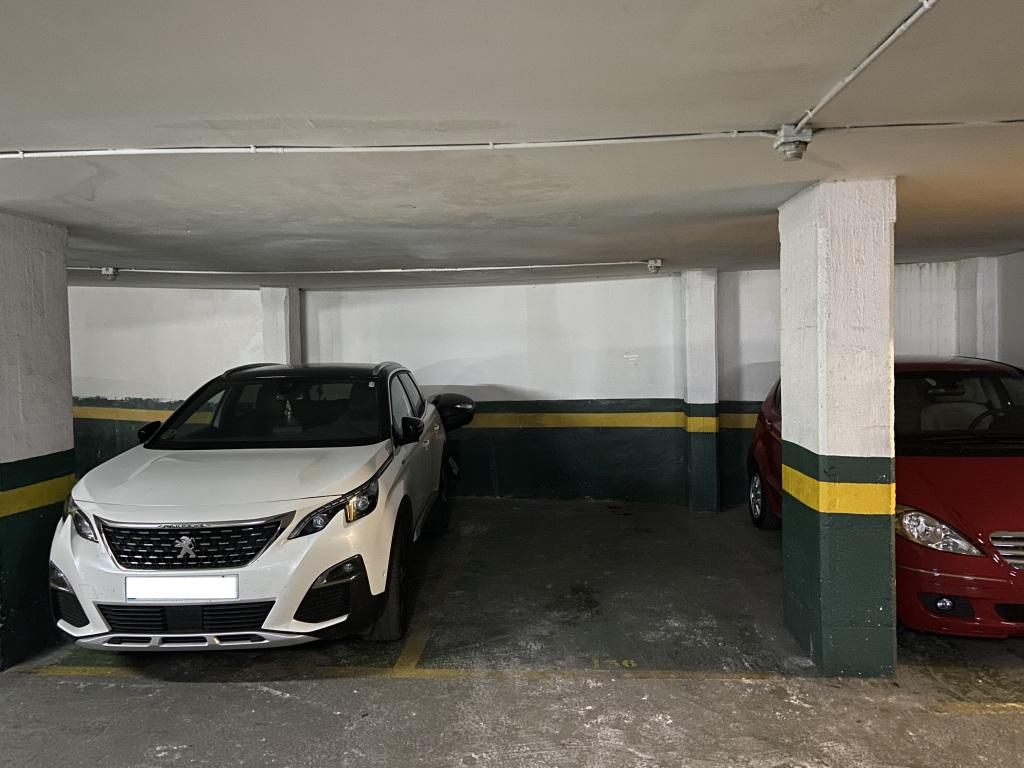 Plaza de parking en Barcelona Baixada de la Gloria / Av Vallcarca