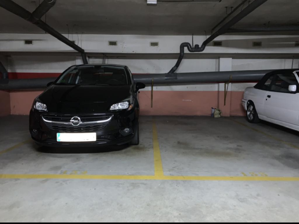 Plaza de parking en Terrassa Pau Marsal/ Estanislau Figueras