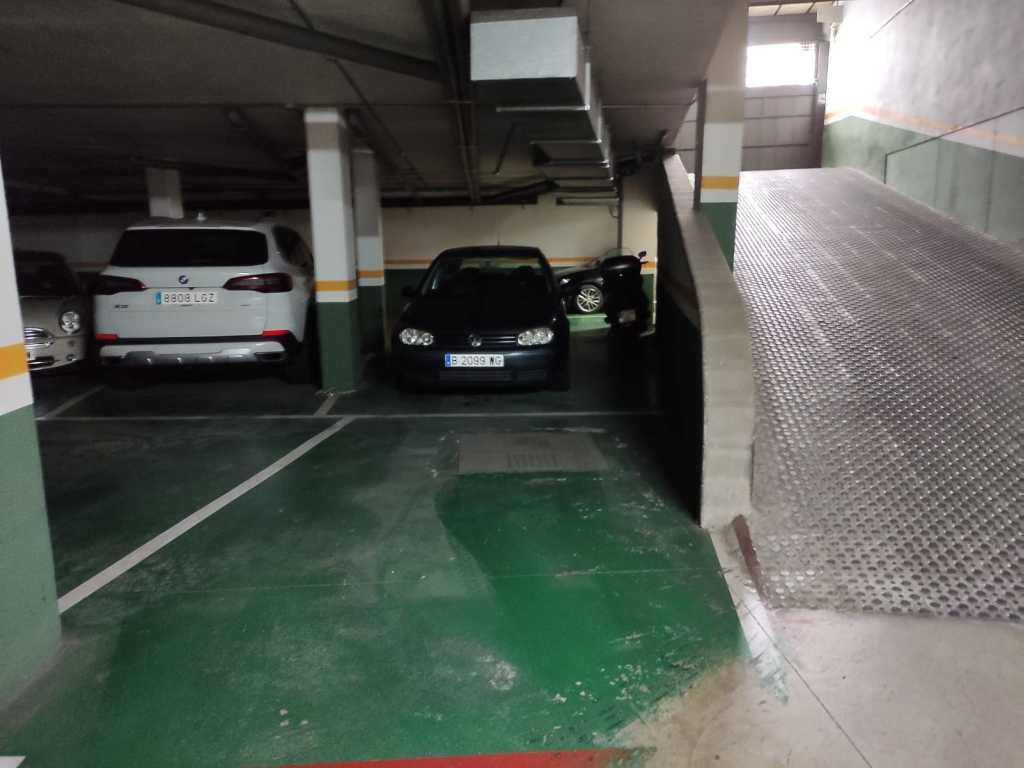 Plaza de parking en Sabadell Carrer Estació / Carrer de Brujas