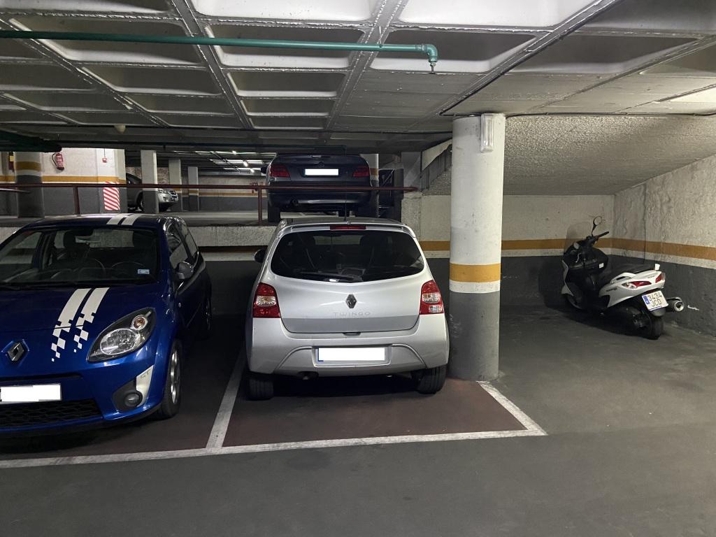 Plaza de parking en Barcelona Novell / Vallespir