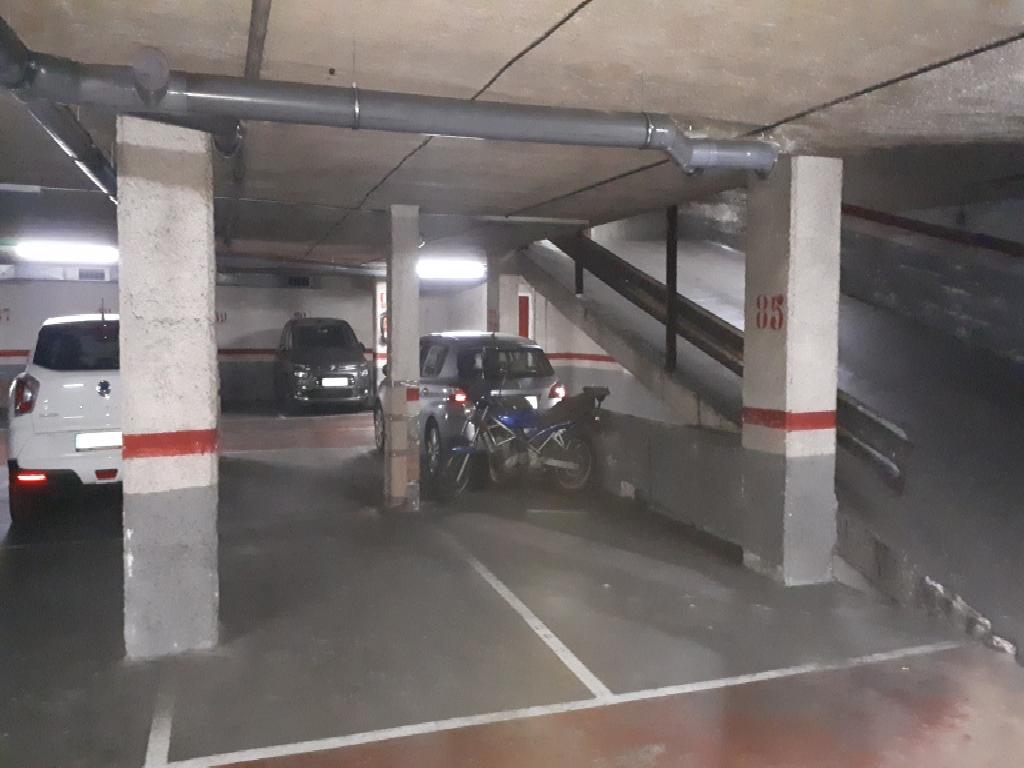 Plaza de parking en Barcelona Puig i Valls / Riera Blanca