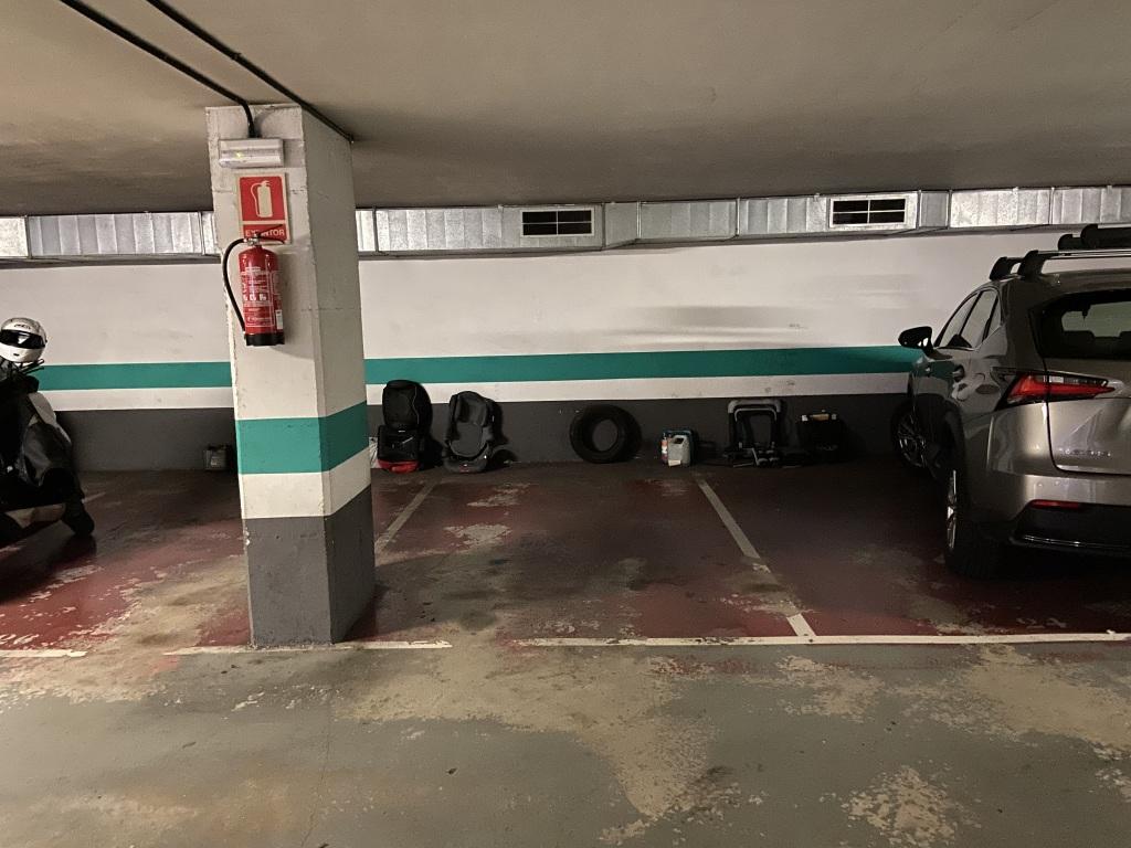 Plaza de parking en Barcelona Doctor Fleming / Santa fe de Nou Mexic