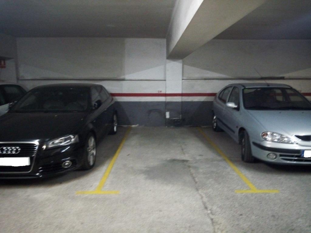 Plaza de parking en Barcelona Marina / Mallorca