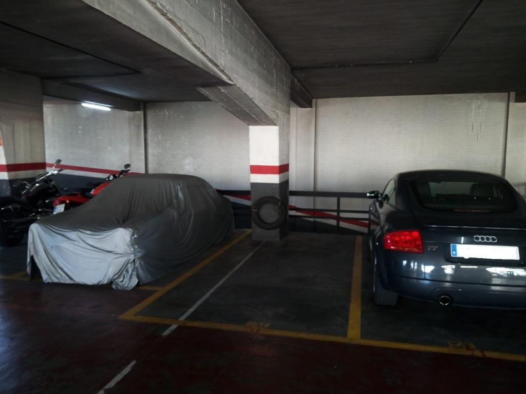 Plaza de parking en Barcelona Fabra y Puig / Desfar