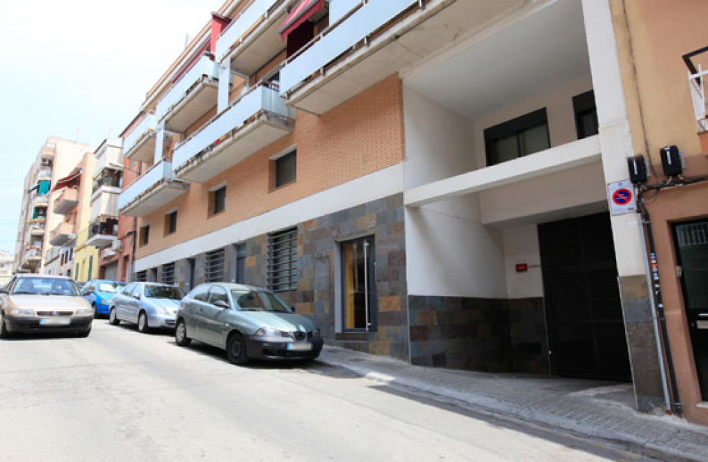 Plaza de garaje en venta en Barcelona Badalona