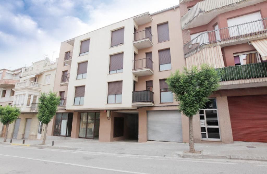 Plaza de garaje en venta en Barcelona Callus