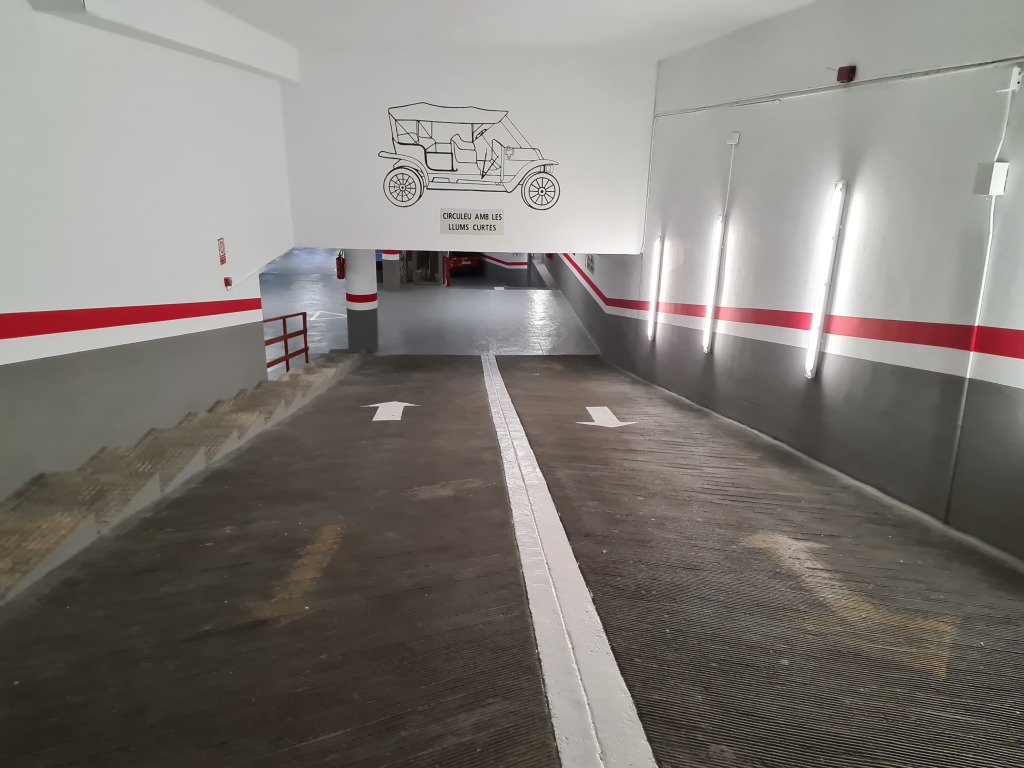 Plaza de garaje en Venta en Barcelona en EL FORT PIENC ausias marc