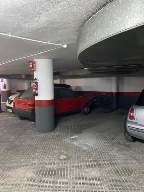 Plaza de garaje en Venta en Barcelona en SANT ANTONI Avinguda del Paral·lel